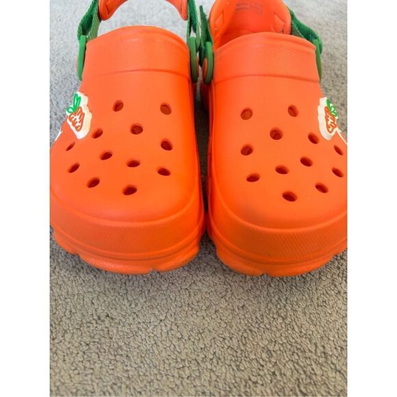Crocs Anwar Carrots x Clog 'Orange' J5, nearly new - Picture 8 of 10
